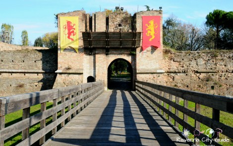 Rocca Brancaleone – Hiding walls, protecting walls…